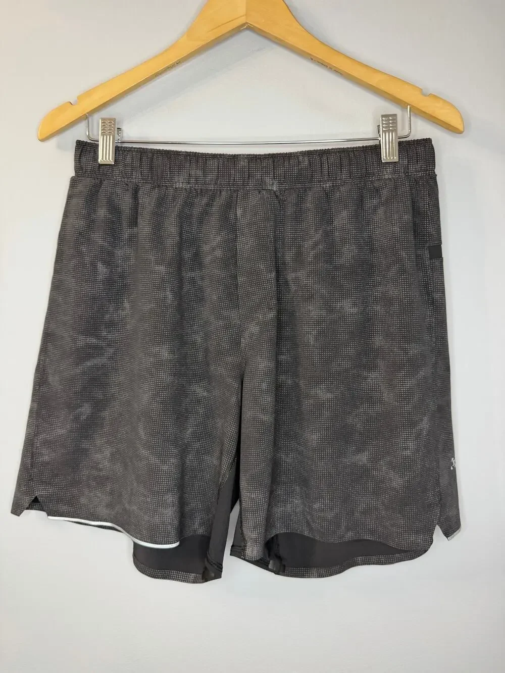 Lululemon Surge Short Mens L 7
